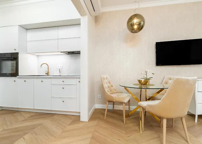 Margi Gold Studio, Very Lux, Old Town, Aircon